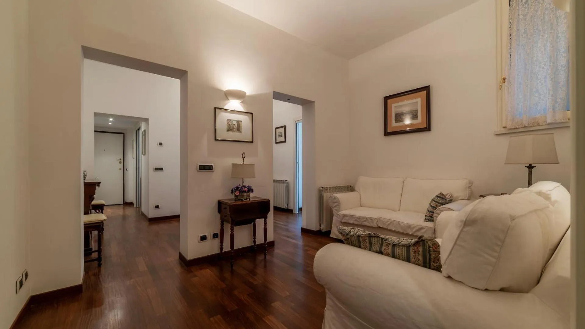 A Due Passi Da Santa Maria Maggiore Apartment ローマ