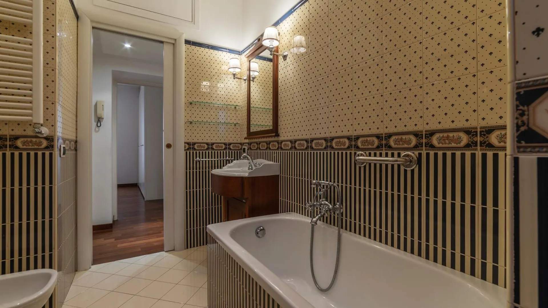 A Due Passi Da Santa Maria Maggiore Apartment ローマ